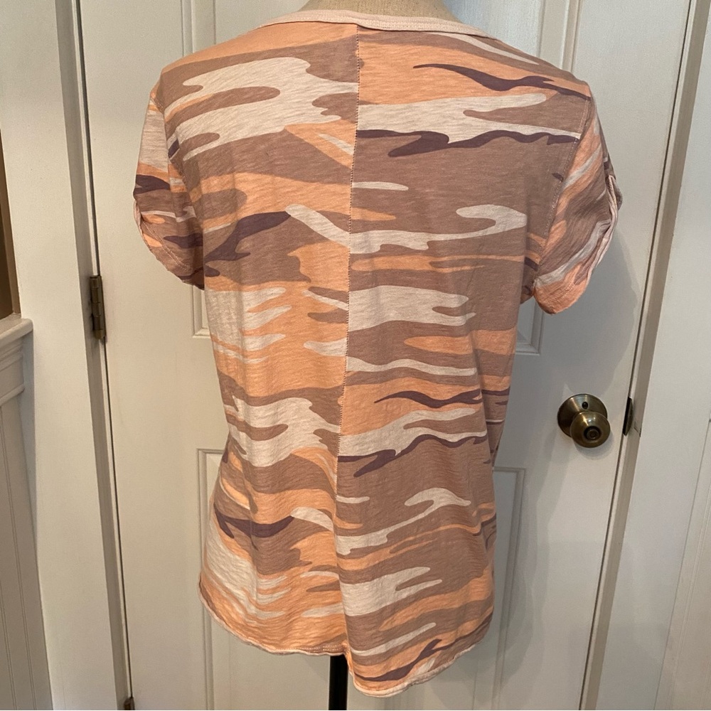 Z SUPPLY TOP TEE SHIRT SHORT SLEEVE PINK TAN CAMOUFLAGE COTTON CREWNECK SIZE L - Picture 6 of 11